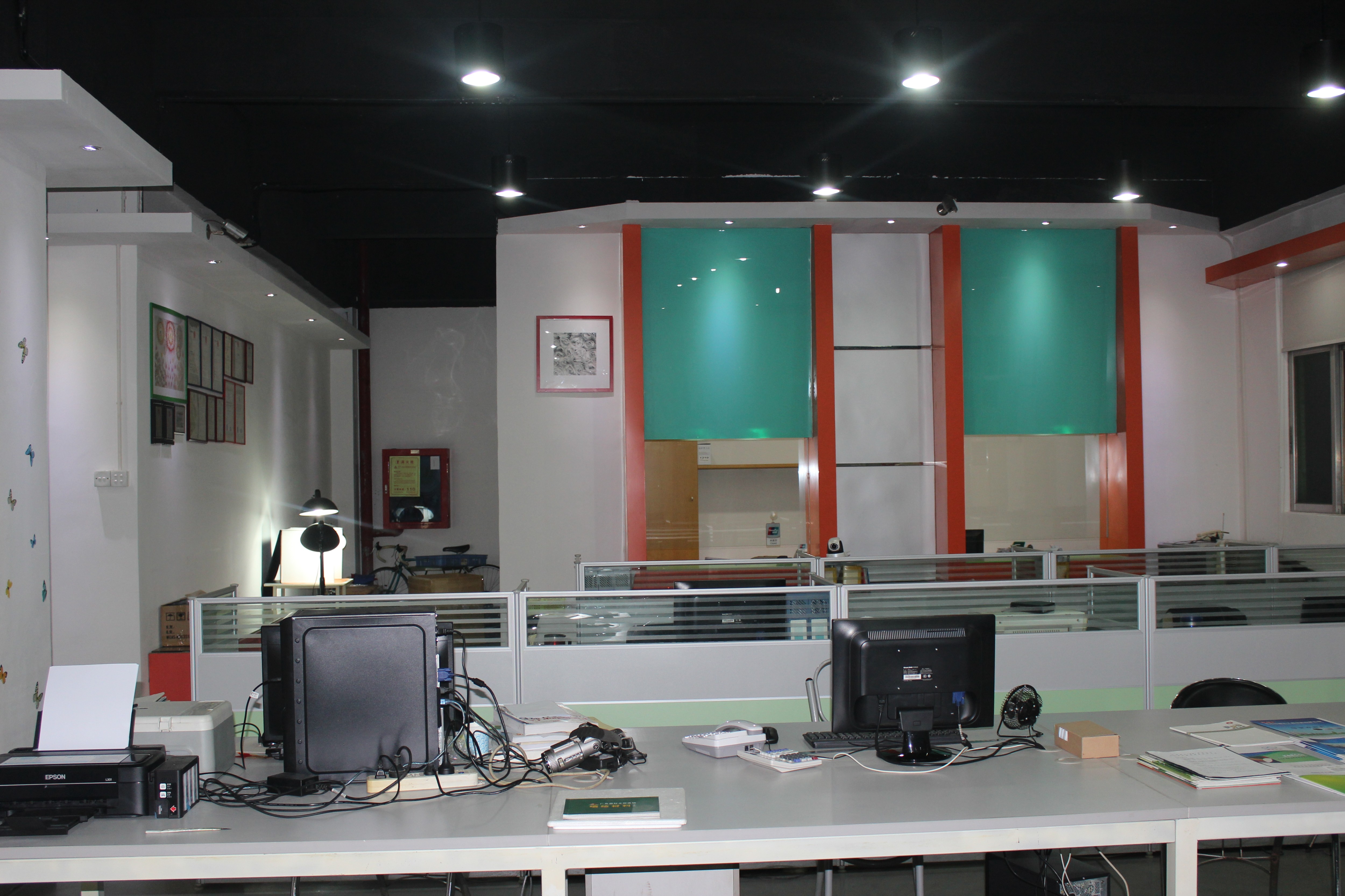 深圳塑胶模具厂,深圳市模具厂,深圳模具厂,深圳模具,深圳塑胶模具