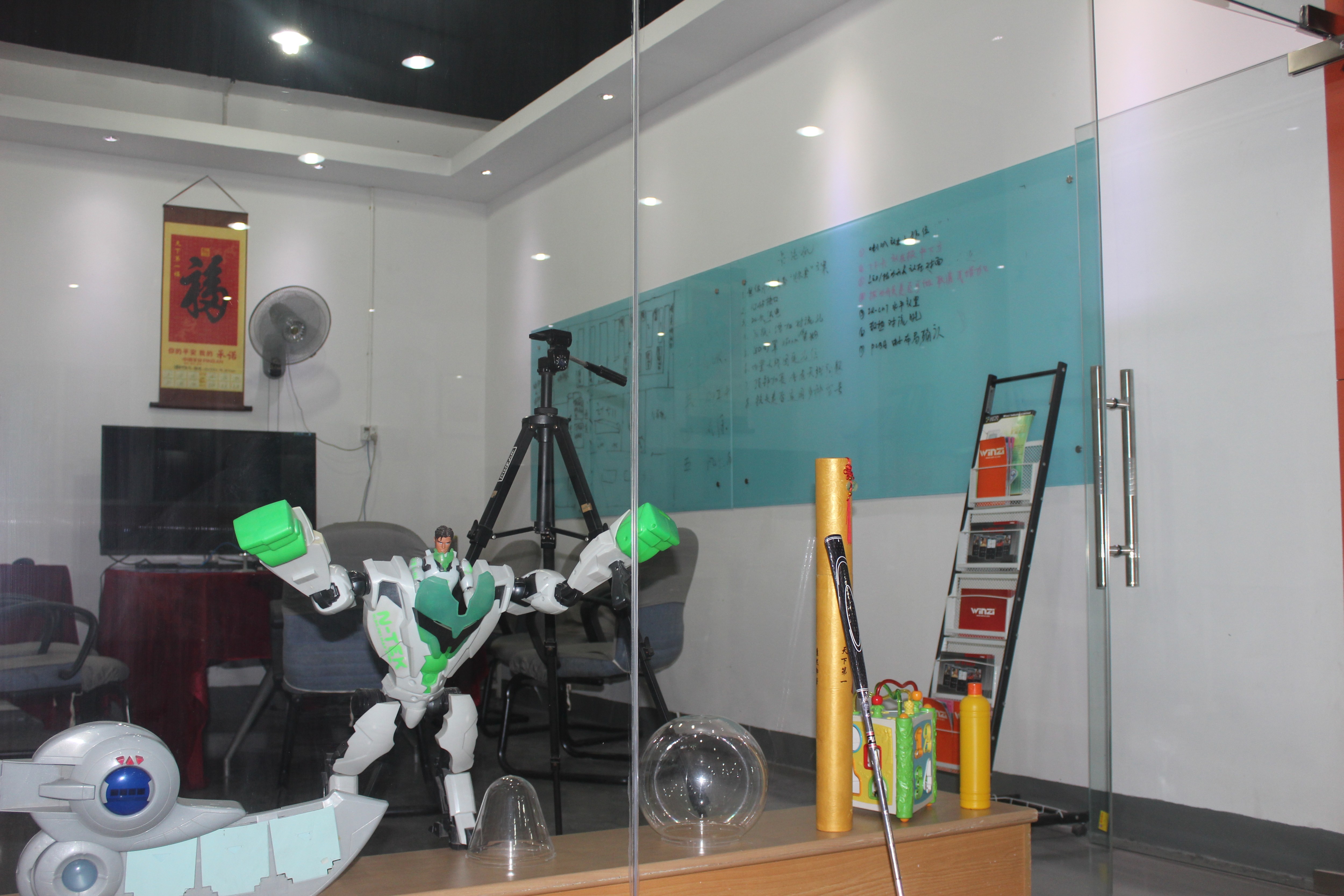 深圳塑胶模具厂,深圳市模具厂,深圳模具厂,深圳模具,深圳塑胶模具